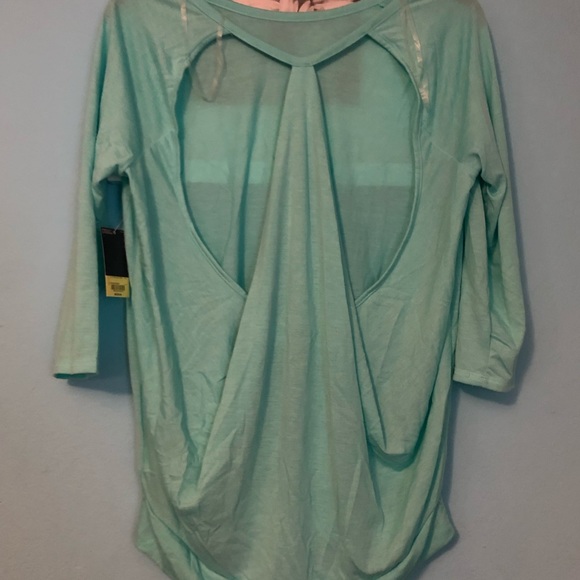 Xersion workout top - Picture 3 of 3